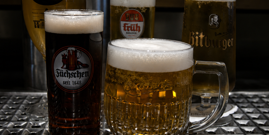Frisch gezapfter Biergenuss